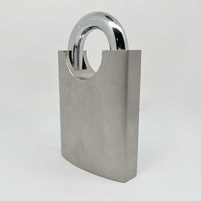 Shackle protectted Iron Padlock YB115